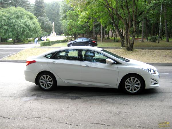 Возмутительно-удивительный Hyundai i40